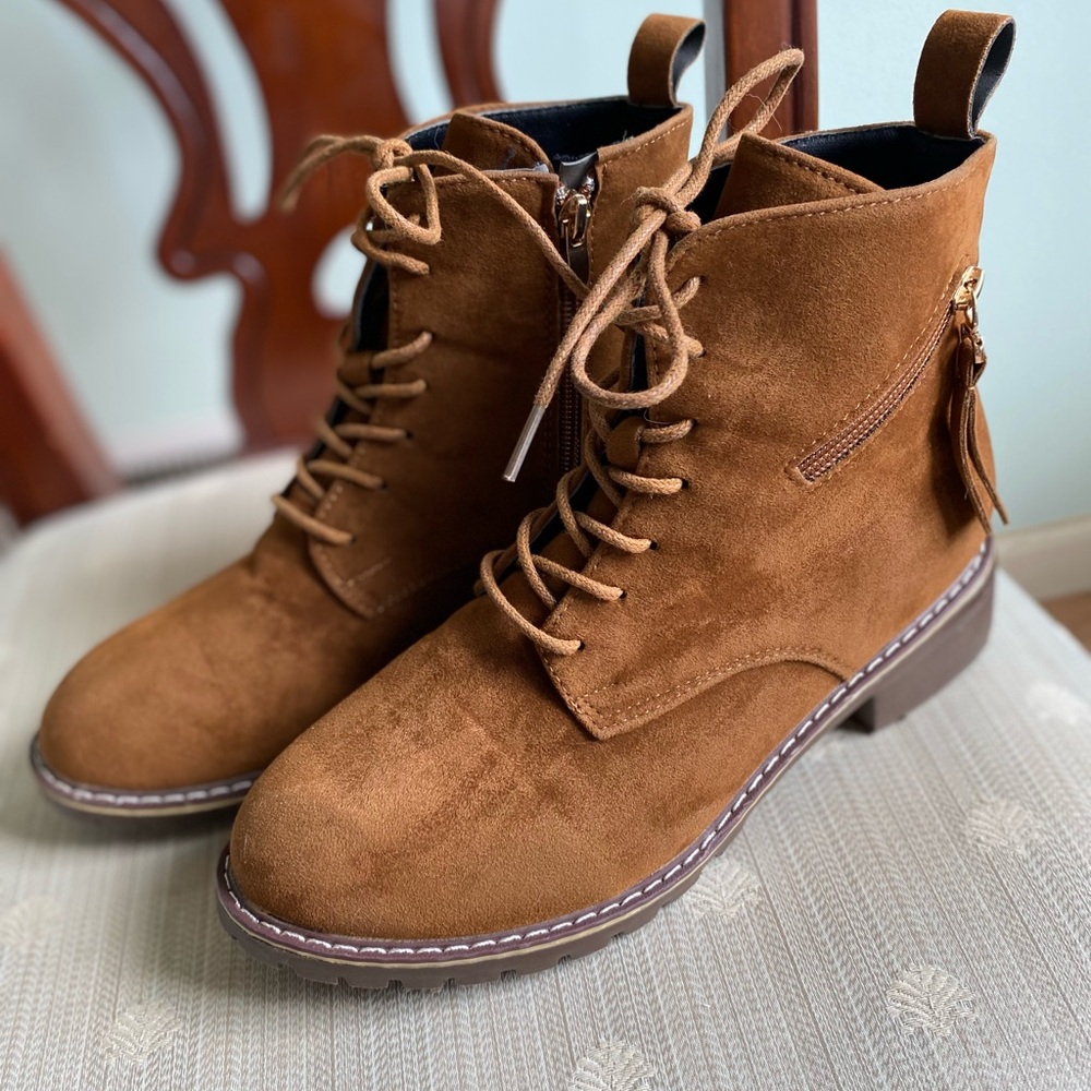 SHEIN EUC Brown Suede Ankle Boots - Picture 13 of 15